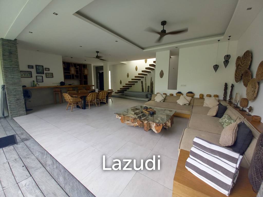 Amazing 4 Bedroom Leasehold Villa in Drupadi Seminyak
