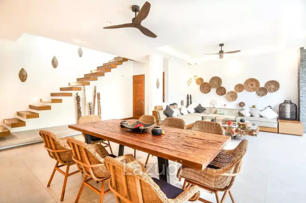 Amazing 4 Bedroom Leasehold Villa in Drupadi Seminyak