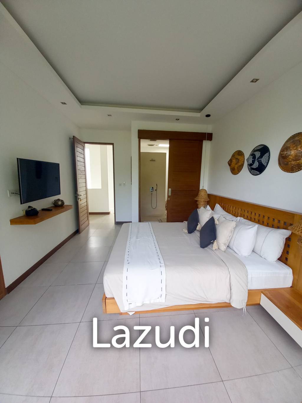 Amazing 4 Bedroom Leasehold Villa in Drupadi Seminyak