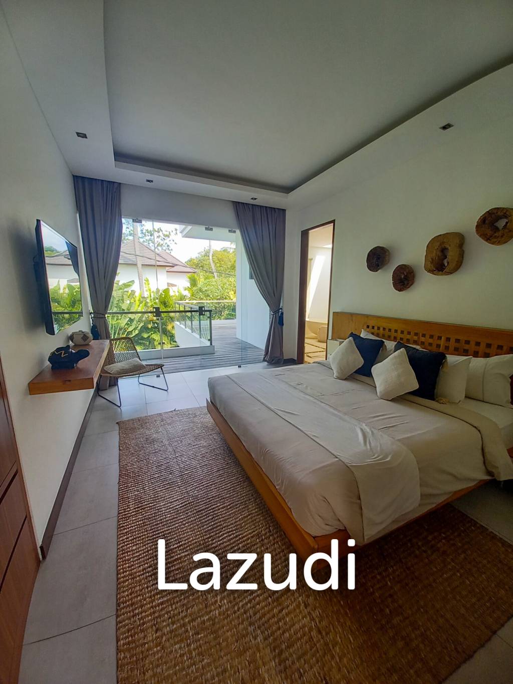 Amazing 4 Bedroom Leasehold Villa in Drupadi Seminyak