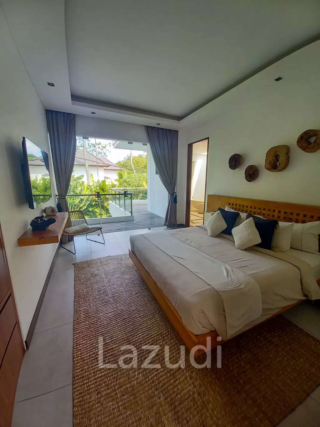 Amazing 4 Bedroom Leasehold Villa in Drupadi Seminyak
