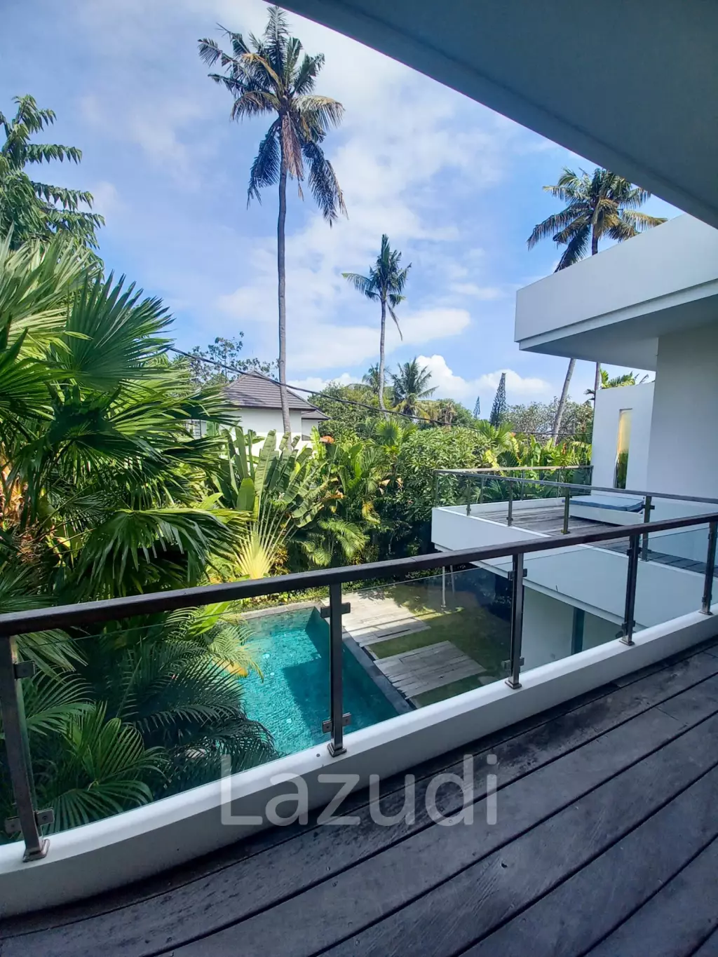 Amazing 4 Bedroom Leasehold Villa in Drupadi Seminyak