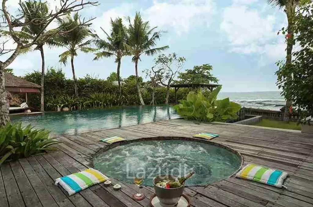 Traditional Style Villa In Pantai Lima