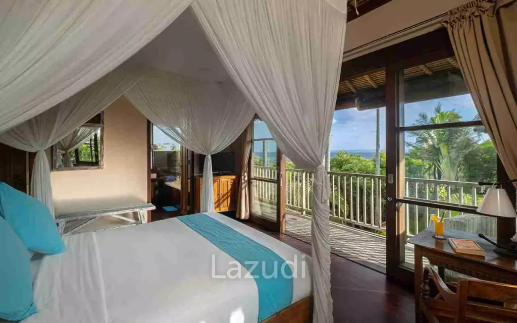 Traditional Style Villa In Pantai Lima