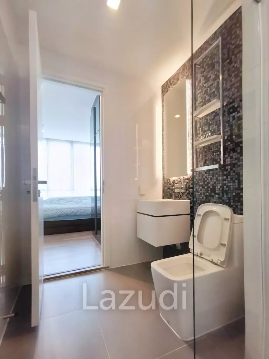 1 Bed 1 Bath 35 SQ.M The Room Sukhumvit 69