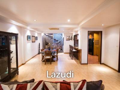 4 Bed 5 Bath 440 SQ.M Townhouse at Sukhumvit 39