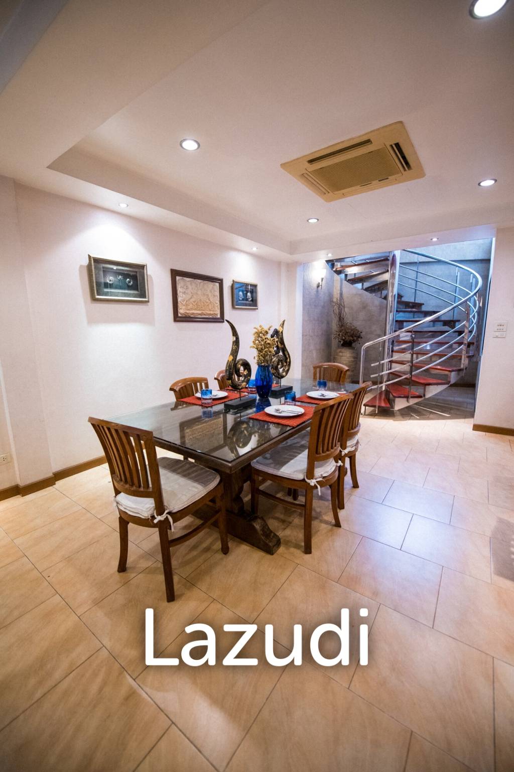 440 sqm modern 3 storey townhouse in Khlong Tan Nuea Watthana Bangkok