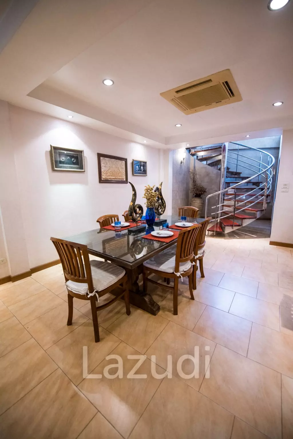 440 sqm modern 3 storey townhouse in Khlong Tan Nuea Watthana Bangkok