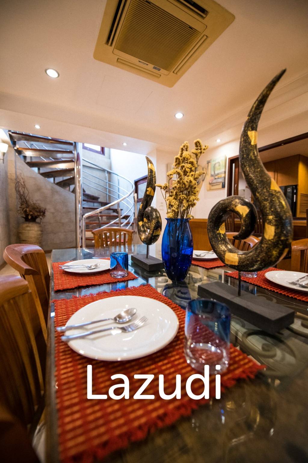 440 sqm modern 3 storey townhouse in Khlong Tan Nuea Watthana Bangkok