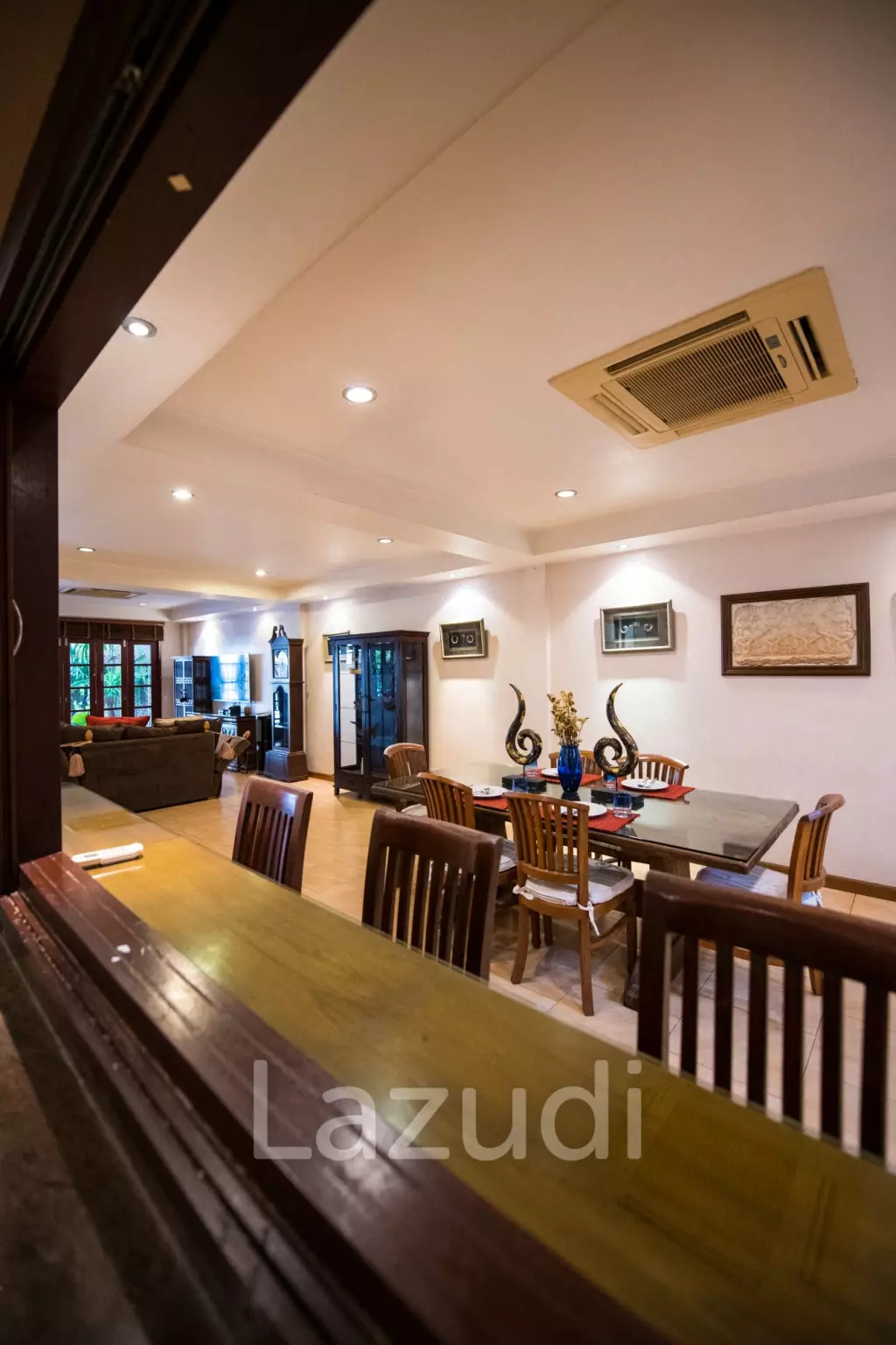 440 sqm modern 3 storey townhouse in Khlong Tan Nuea Watthana Bangkok
