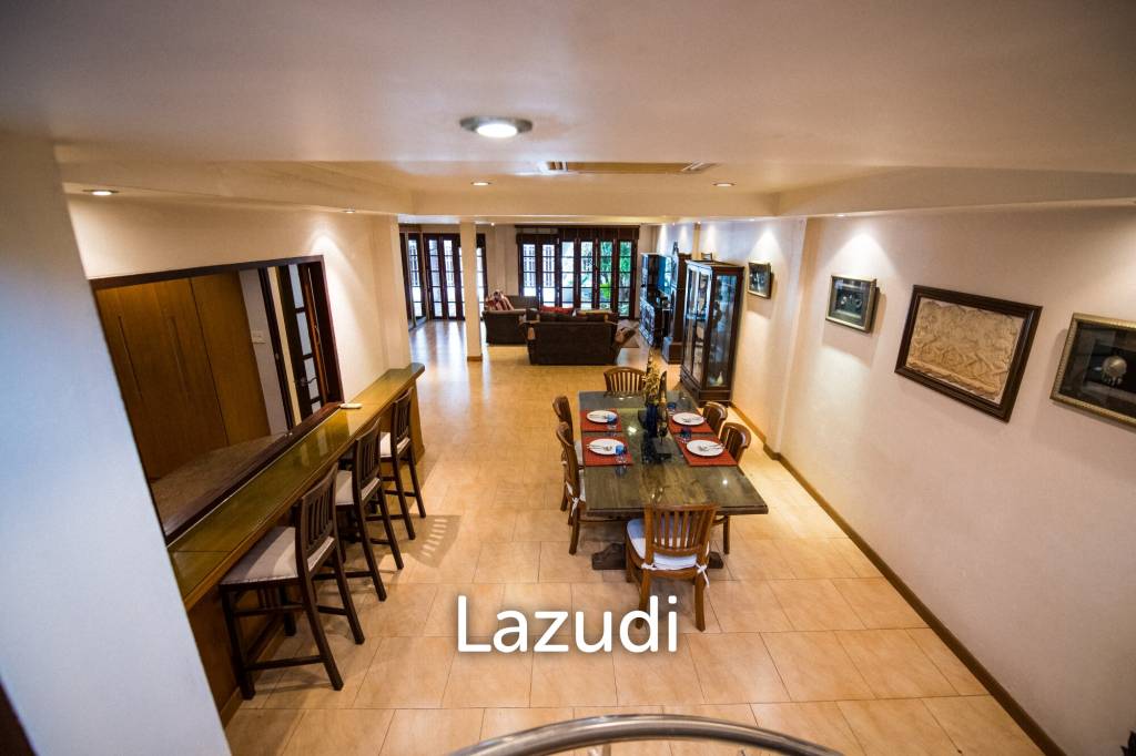 440 sqm modern 3 storey townhouse in Khlong Tan Nuea Watthana Bangkok
