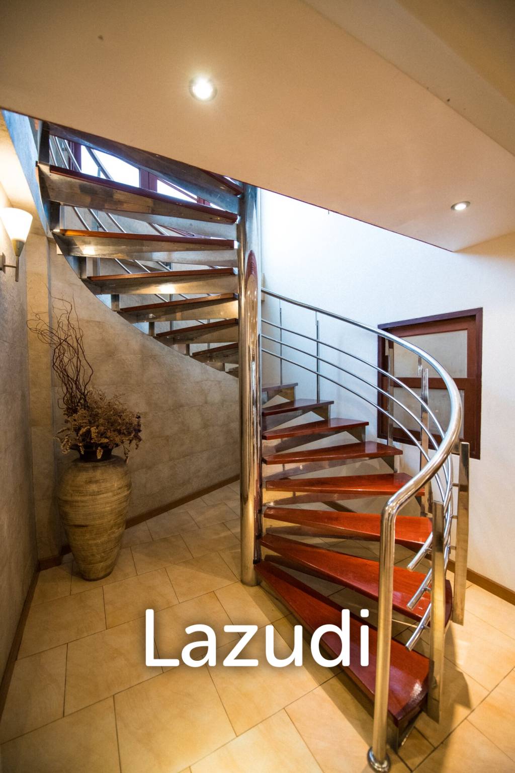 440 sqm modern 3 storey townhouse in Khlong Tan Nuea Watthana Bangkok
