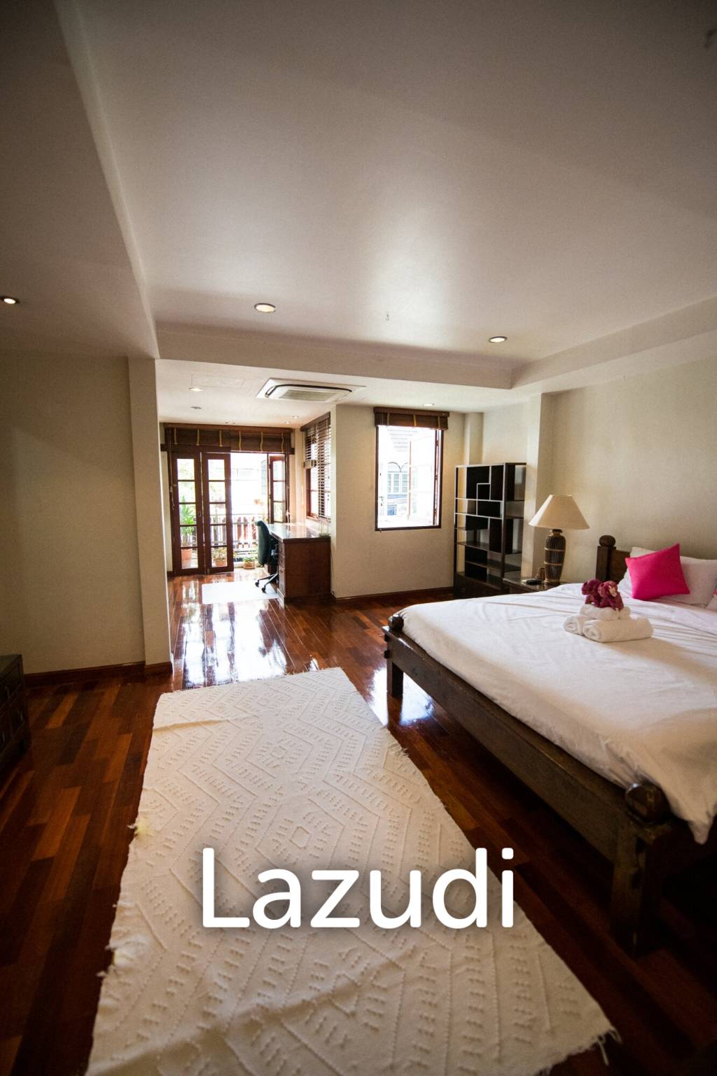 440 sqm modern 3 storey townhouse in Khlong Tan Nuea Watthana Bangkok