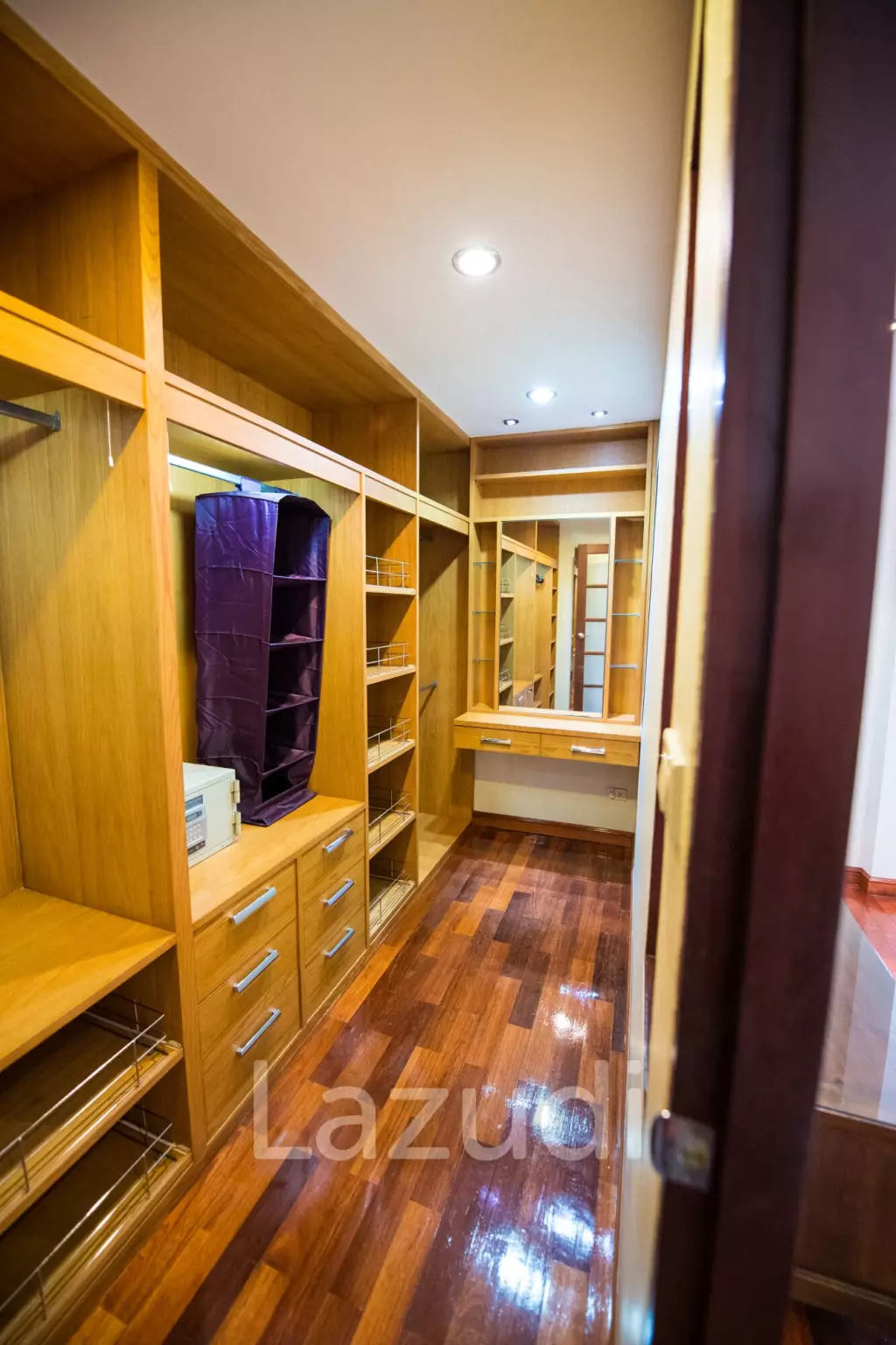 440 sqm modern 3 storey townhouse in Khlong Tan Nuea Watthana Bangkok