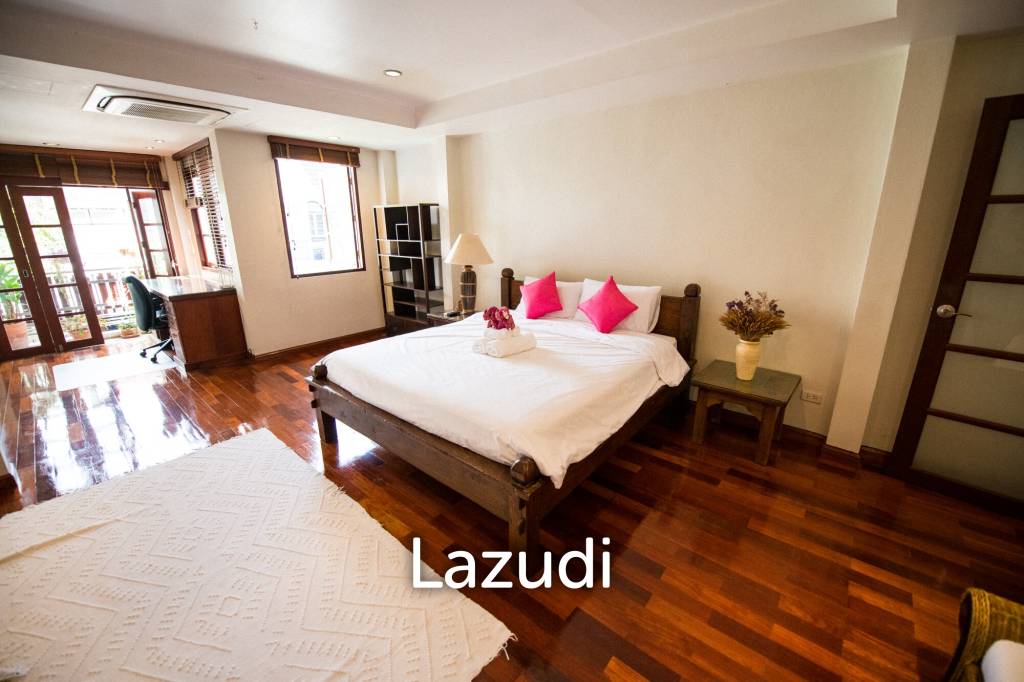 440 sqm modern 3 storey townhouse in Khlong Tan Nuea Watthana Bangkok