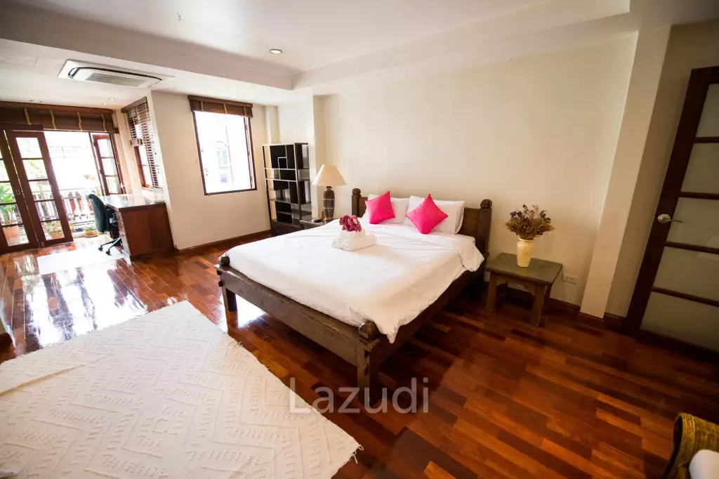440 sqm modern 3 storey townhouse in Khlong Tan Nuea Watthana Bangkok