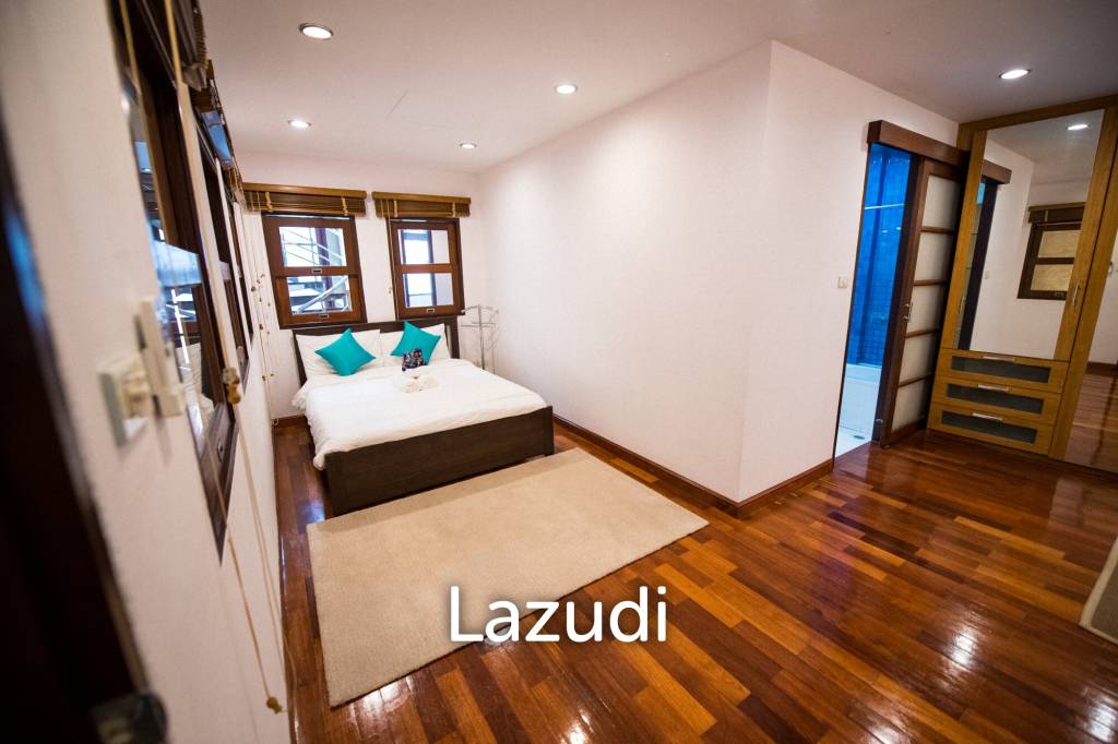 440 sqm modern 3 storey townhouse in Khlong Tan Nuea Watthana Bangkok