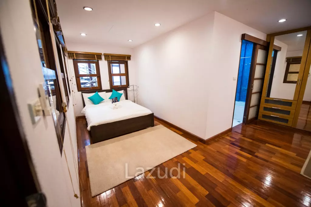 440 sqm modern 3 storey townhouse in Khlong Tan Nuea Watthana Bangkok