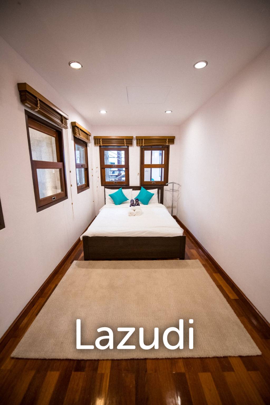 440 sqm modern 3 storey townhouse in Khlong Tan Nuea Watthana Bangkok
