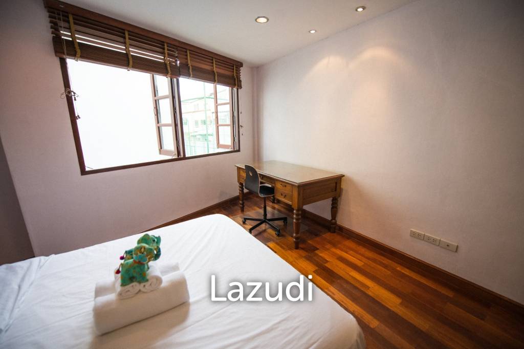 440 sqm modern 3 storey townhouse in Khlong Tan Nuea Watthana Bangkok