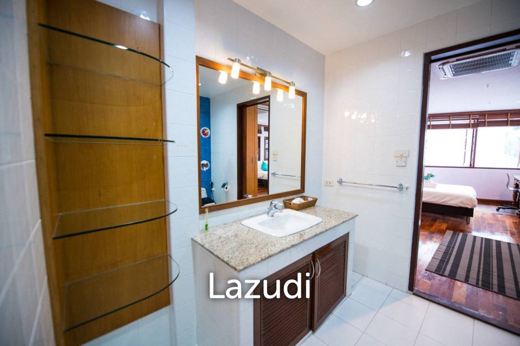 440 sqm modern 3 storey townhouse in Khlong Tan Nuea Watthana Bangkok