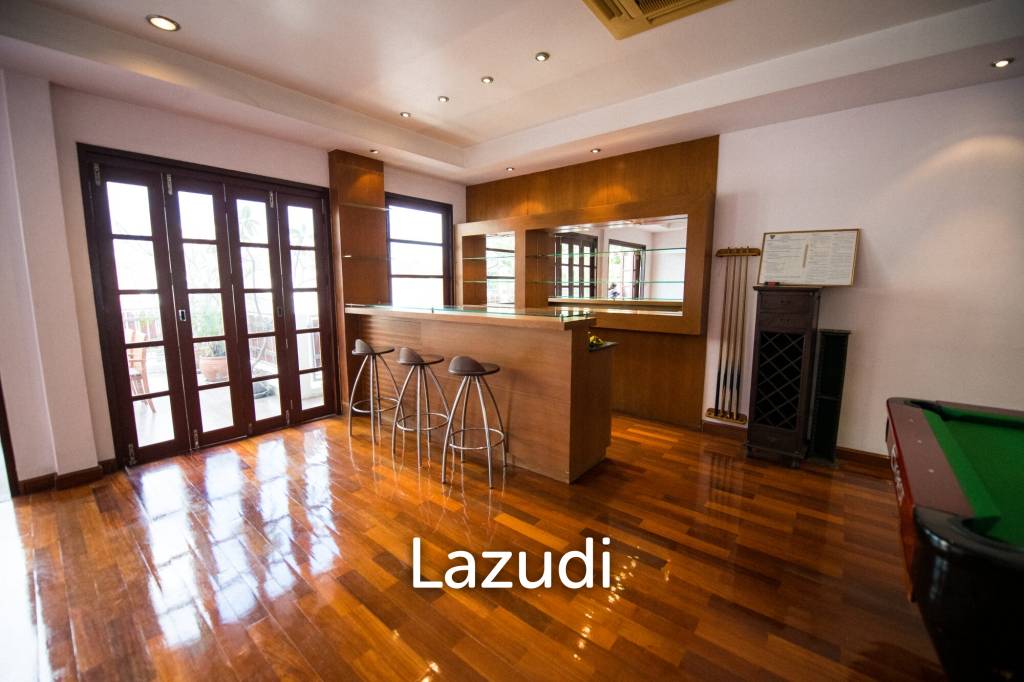 440 sqm modern 3 storey townhouse in Khlong Tan Nuea Watthana Bangkok