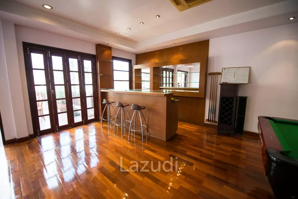 440 sqm modern 3 storey townhouse in Khlong Tan Nuea Watthana Bangkok