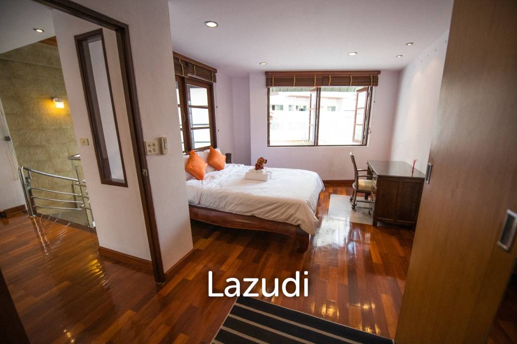 440 sqm modern 3 storey townhouse in Khlong Tan Nuea Watthana Bangkok