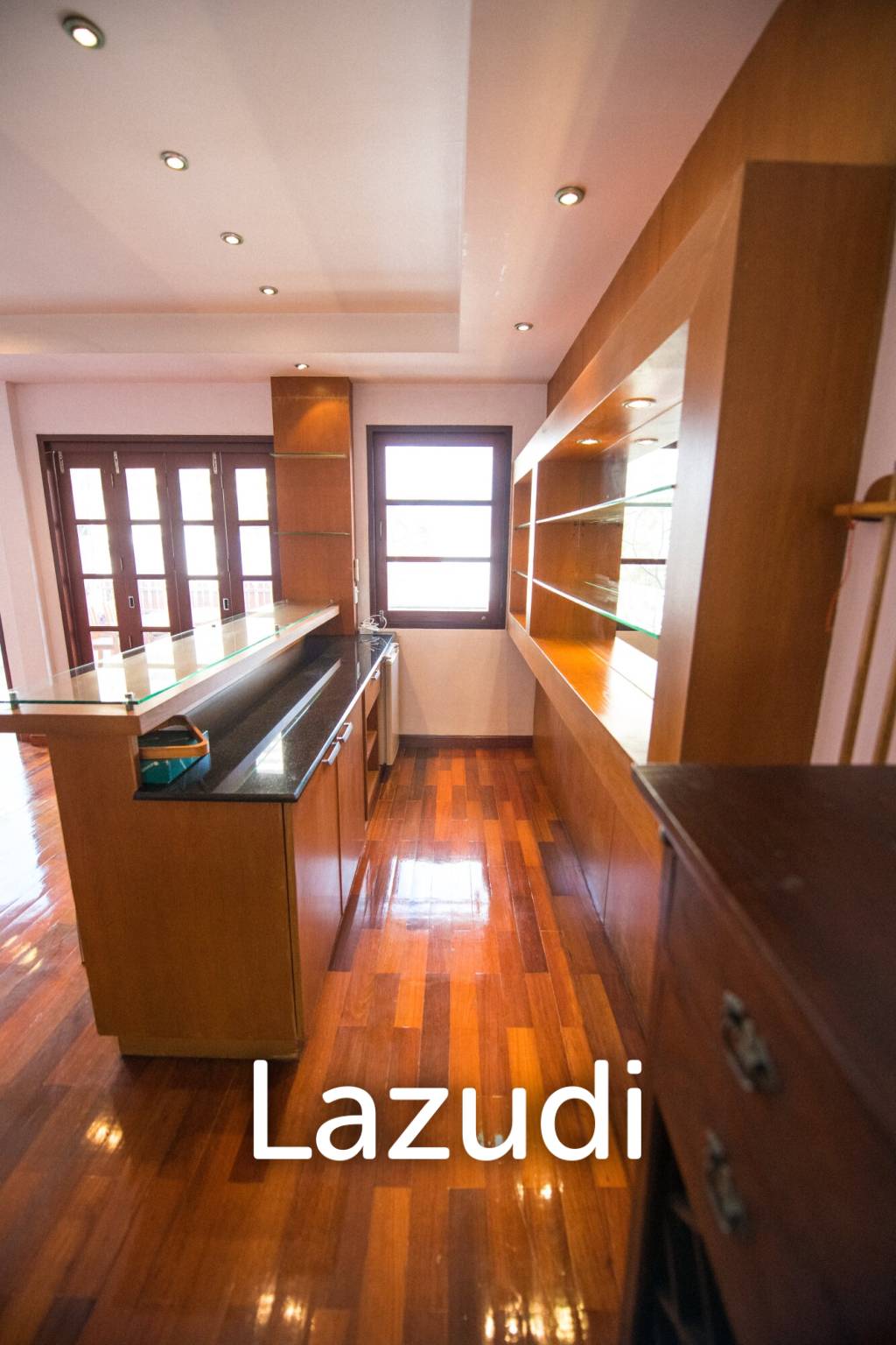 440 sqm modern 3 storey townhouse in Khlong Tan Nuea Watthana Bangkok