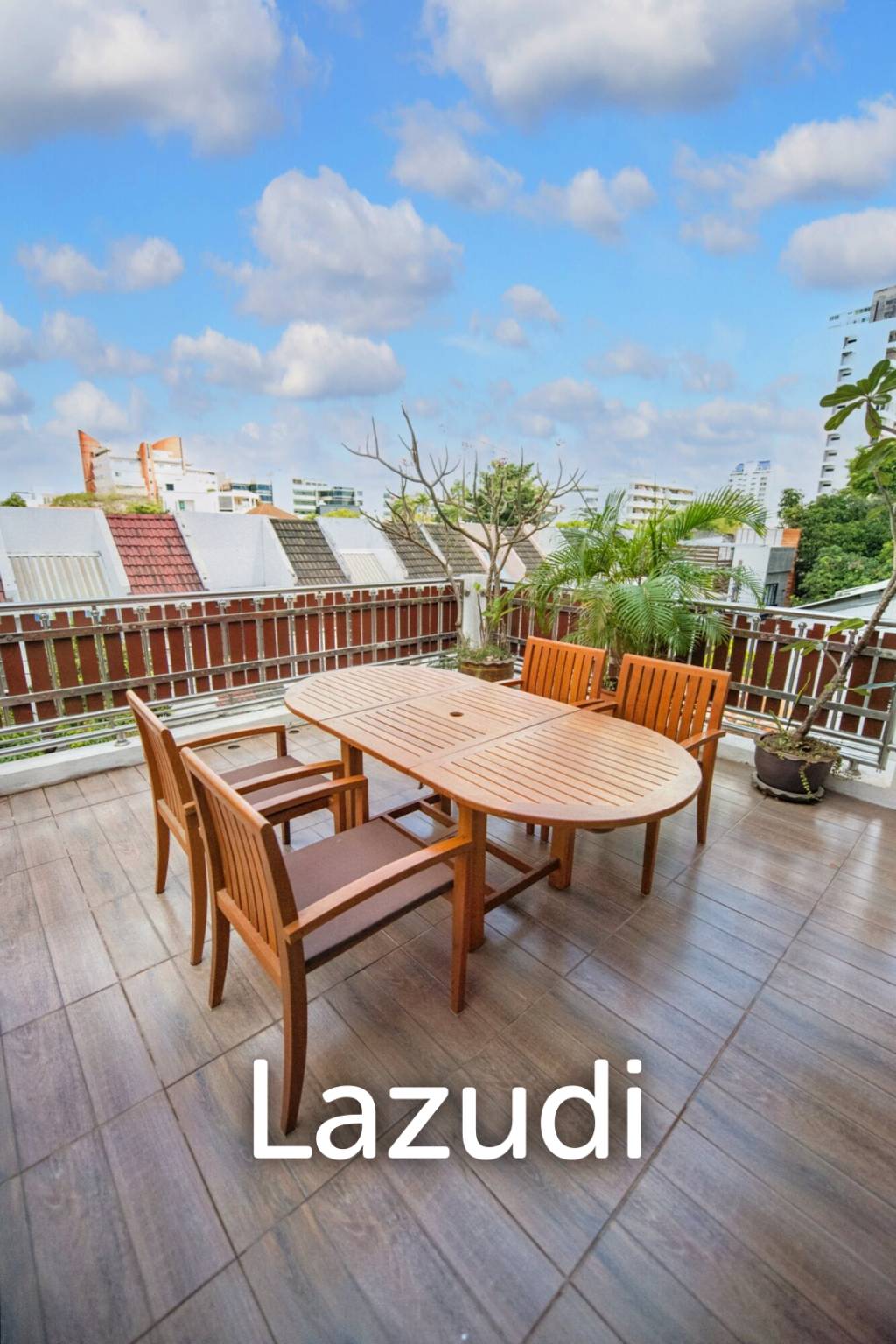 440 sqm modern 3 storey townhouse in Khlong Tan Nuea Watthana Bangkok