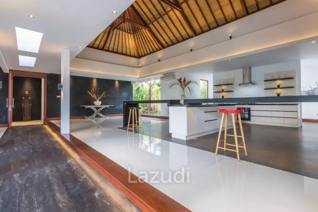 Luxury Villa in Nyanyi