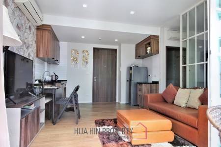Autumn Condo: 1 Bed 1 Bath Close to Beach