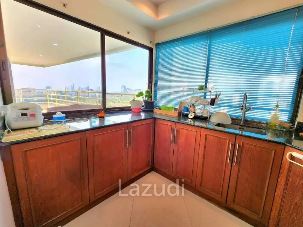 1 Bed 2 Bath 143 SQ.M View Talay 5 Condominium