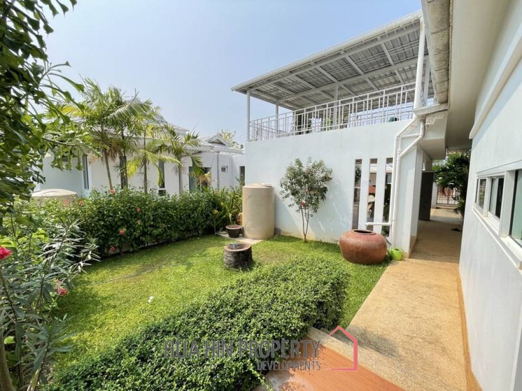 The 9 Khao Tao : Pool Villa with 2 Bedrooms and 3 Bathrooms