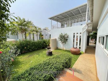 The 9 Khao Tao : Pool Villa with 2 Bedrooms and 3 Bathrooms