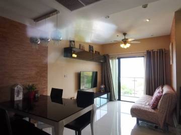 2 Bed 3 Bath 75 SQ.M The Axis Condo
