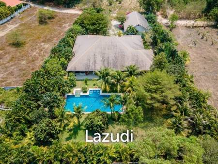 Private 4 Bed Pool Villa on Large Land For Sale in Hin Lek Fai Private 4 Bed Pool Villa on Large Land For Sale in Hin Lek Fai