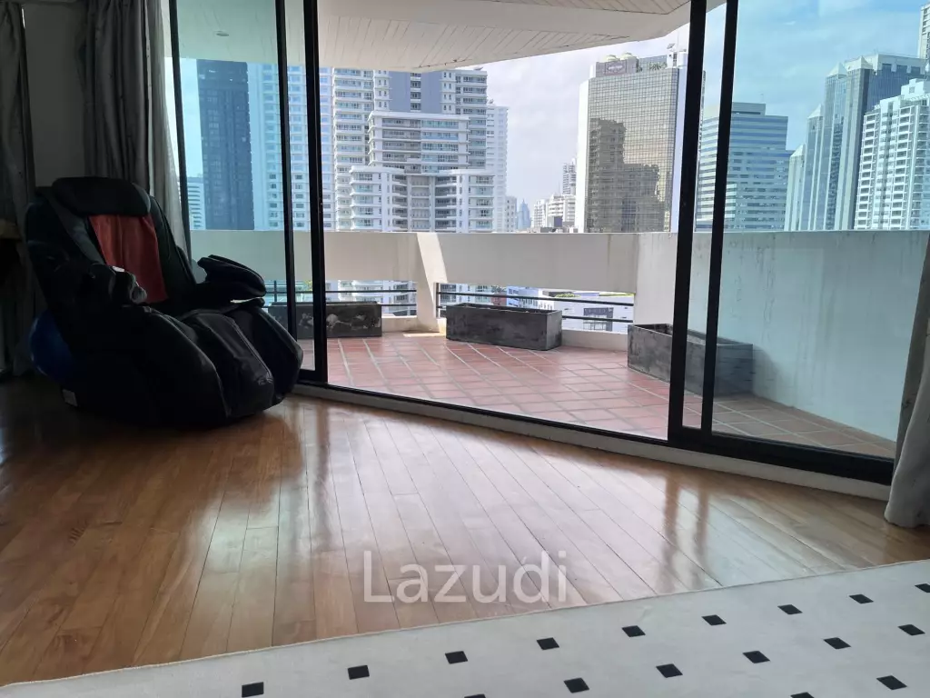 2 bed 3 bath 229 SQ.M Sukhumvit House