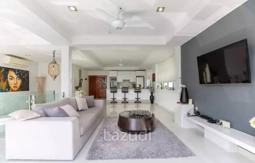 Wonderful 3 Bed Sea View Villa in Chaweng