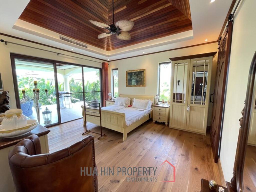 Khao Tao: Impressive Manor
