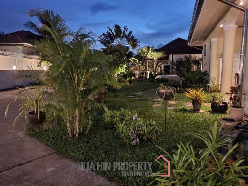 Khao Tao: Impressive Manor