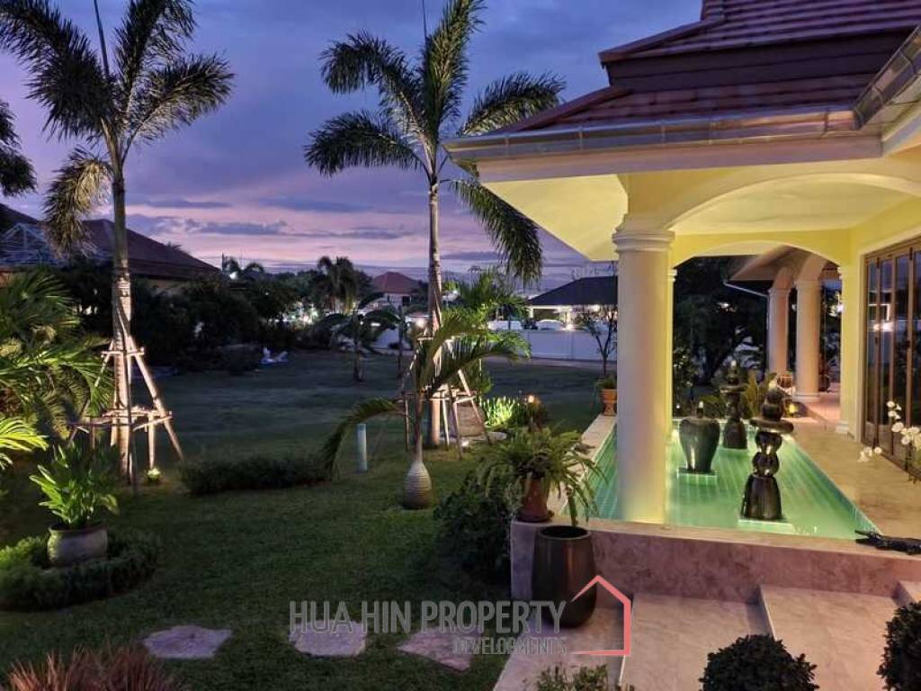 Khao Tao: Impressive Manor
