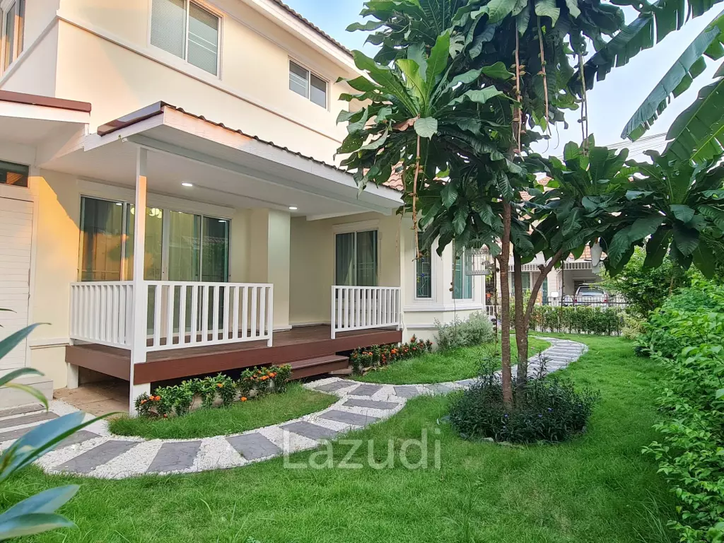 Warm and Cozy 2 Story House