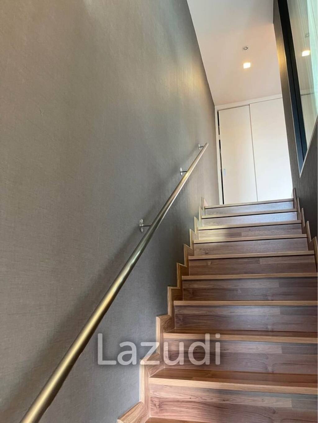 1 Bed 2 Bath 110 SQ.M Duplex Room at The Shine