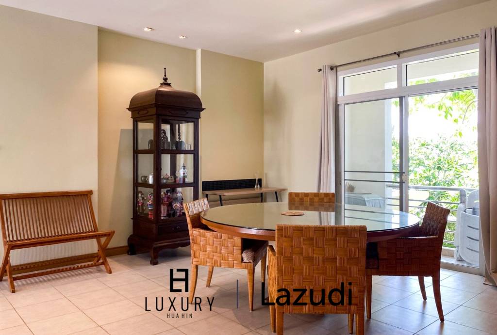 Blue Lagoon : 2 Bedroom Condo With Pool View