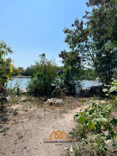 Beachfront Land in the Prime Area of Bang Rak