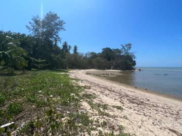 Beachfront Land in Laem Set, Southeast Samui