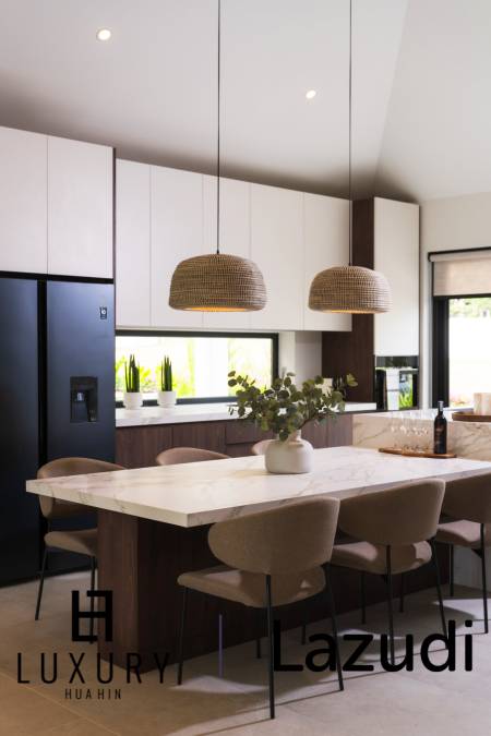 3 Bed 3 Bath 322 SQ.M BelVida Estate Villa Suasana