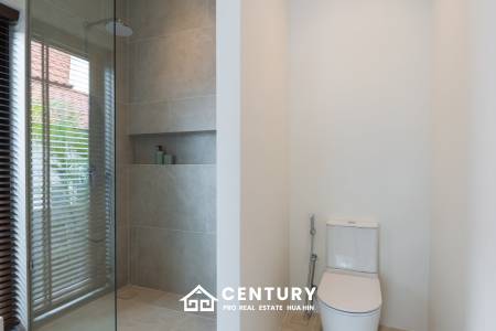 722 Kvm 3 Seng 3 Bad Villa for Salg