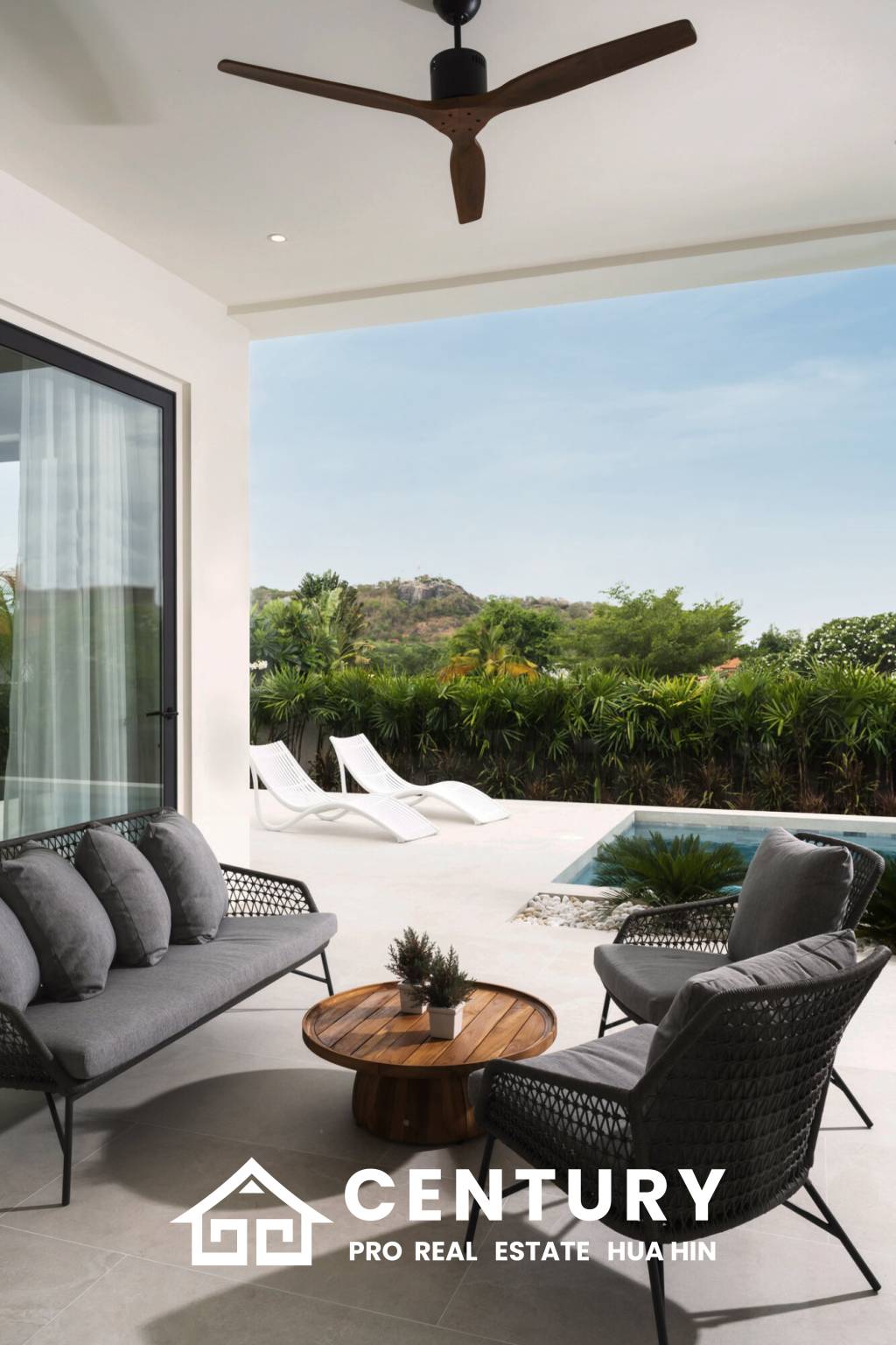 722 Kvm 3 Seng 3 Bad Villa for Salg